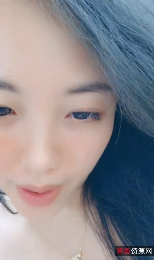 风情女神直播妩媚小飘飘精彩合集1V500M，资源下载需注意