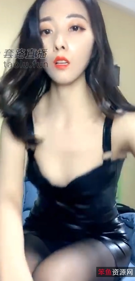 套路直播+平台+诱惑+LisaQueen+合集+视频数量+大小+,精彩瞬间尽在其中