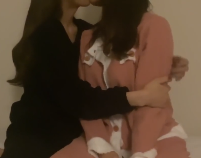 日本百合情侣Ririka&Aya原档合集30V19.3G，甜蜜互动收藏