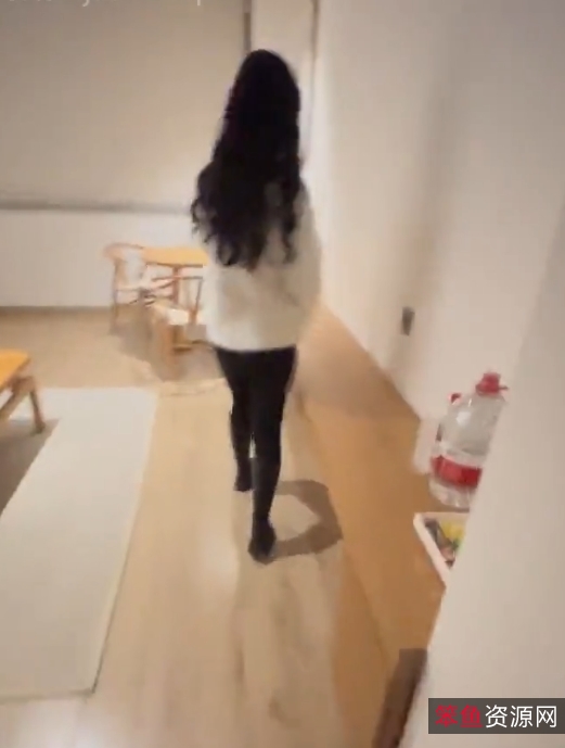 百度会的亲姐姐野外合集24部10.5G,路边精彩合集