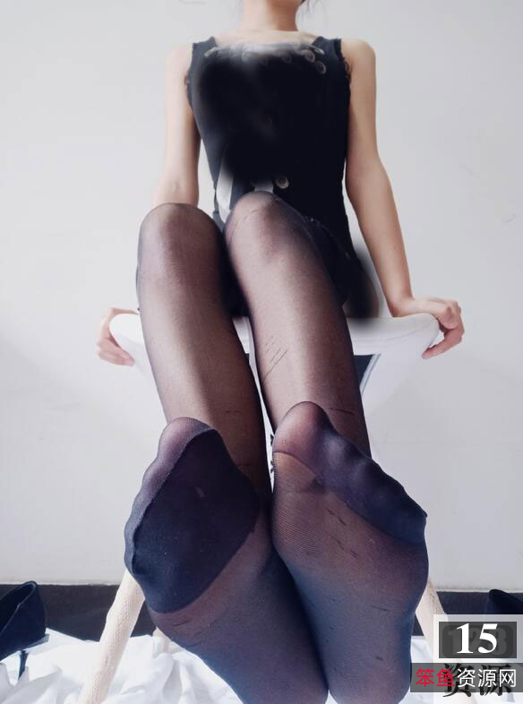 推特橘猫连体衣视频合集5部50G太诱人