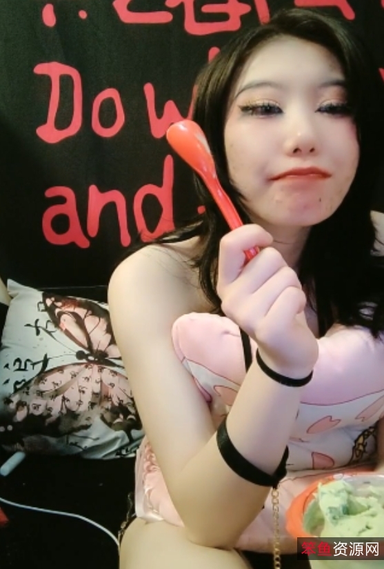 百度ED2K镜宝长腿舞蹈主播合集400部147.8G，白腿晃动