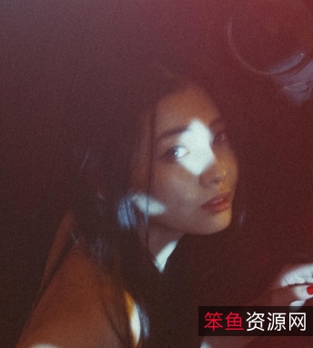 百度云夏暮光14套合集141四人游+11V6.45G，内容火辣多样