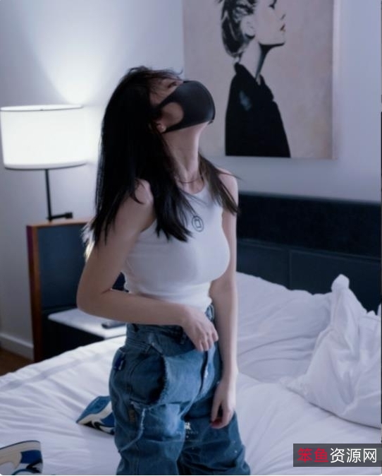 玩偶姐姐OF私拍绝密档案1V212MB虎牙顶流珍藏