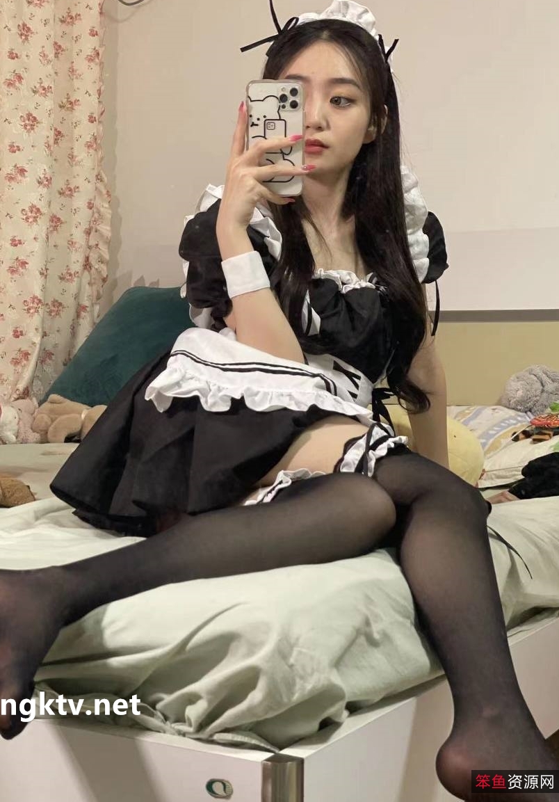 微博红烧西蓝花富二代私拍合集50V20.6G顶级视角