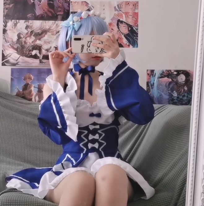 推特疯传韵韵私房秀38V15G羞涩绽放