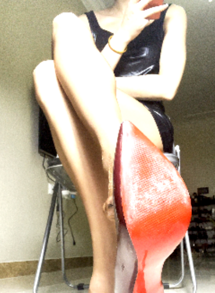 b站孙圆圆足系列福利34部98G合集御姐の绝对领域