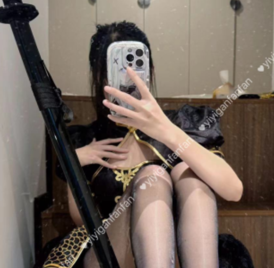 依宝私拍热舞合集38部Cos光影艺术1.17G蜜汁某处