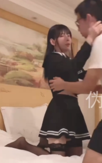 小红车洛小熙伪娘1V736MB优质货