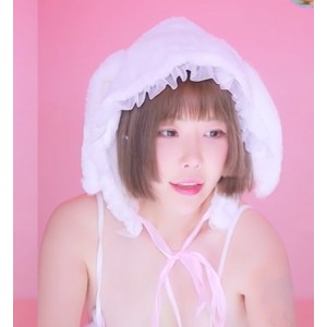 holymoly福利姬韩国BJ4.4G26部诱人