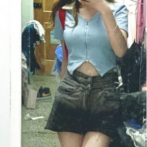 妍妍校园反差私拍17V黑长直水手服613M珍藏版