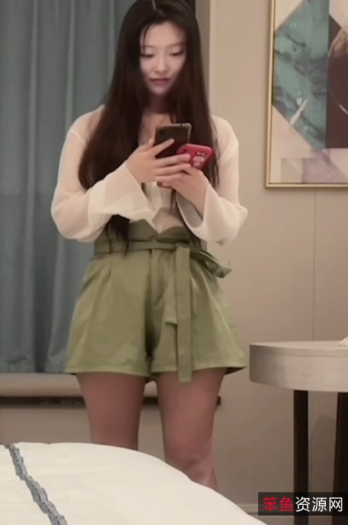 小飞哥边缘探花9V精品6.66G推特展示真会玩