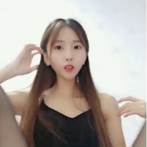 柔情蜜意一字马女神奥利圆妹快手视频441M补