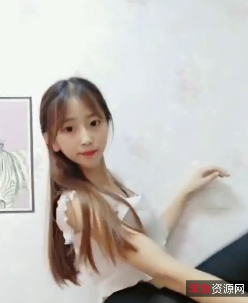 柔情蜜意一字马女神奥利圆妹快手视频441M补