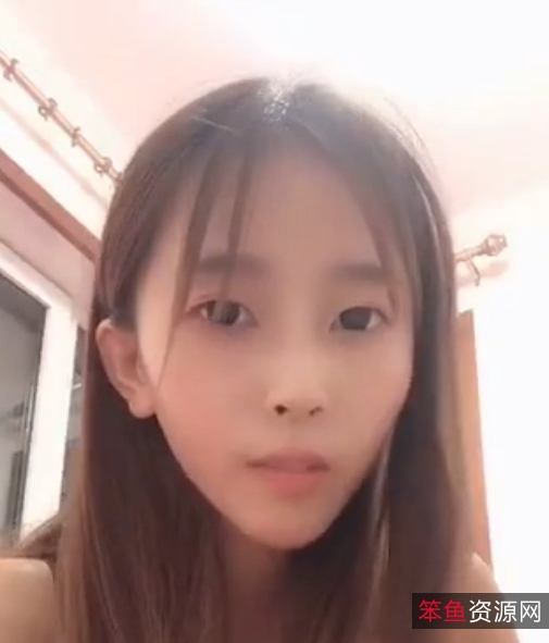 柔情蜜意一字马女神奥利圆妹快手视频441M补