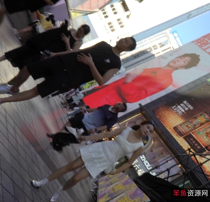 空城白裙小姐姐逛街视频三部277MB热辣